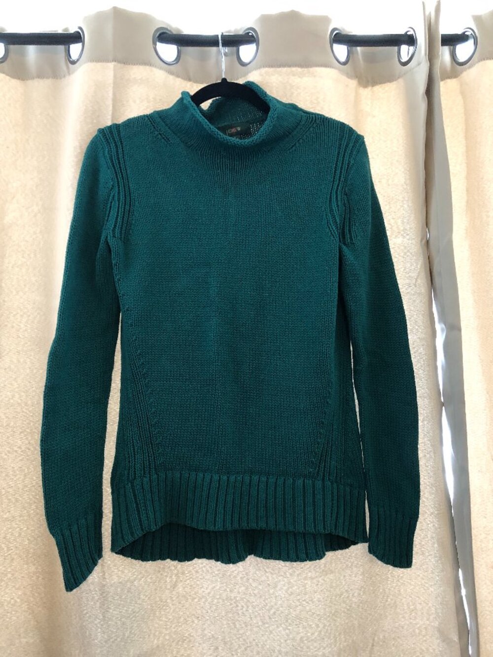 J Crew Small Emerald Green Knit sweater with a mock turtle neck, good condition